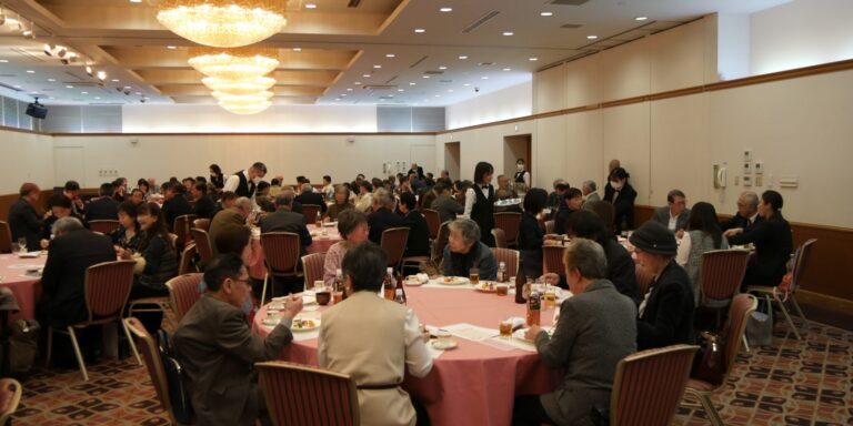 懇親会の様子